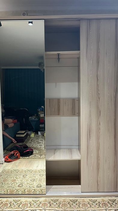 Продается прихожая для дома