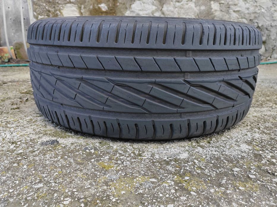 225/45/17 1бр.Uniroyal гума