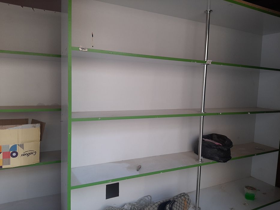 Мебел для магазина