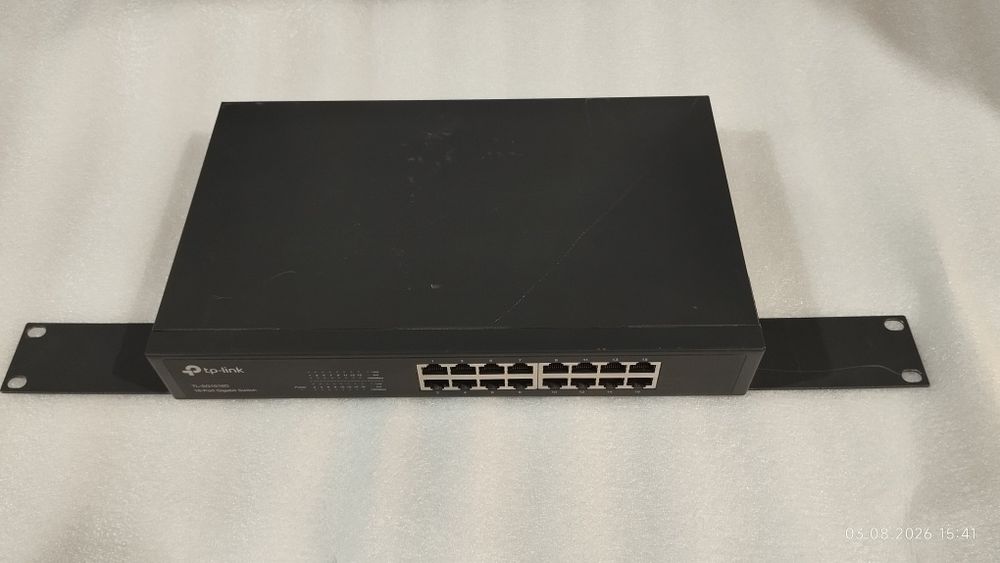 Tp-link 16-port Gigabit Swiitch