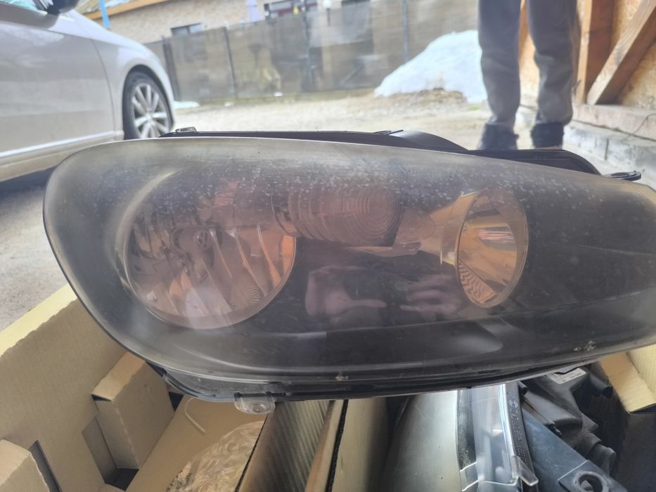 Vând faruri originale golf 6 !