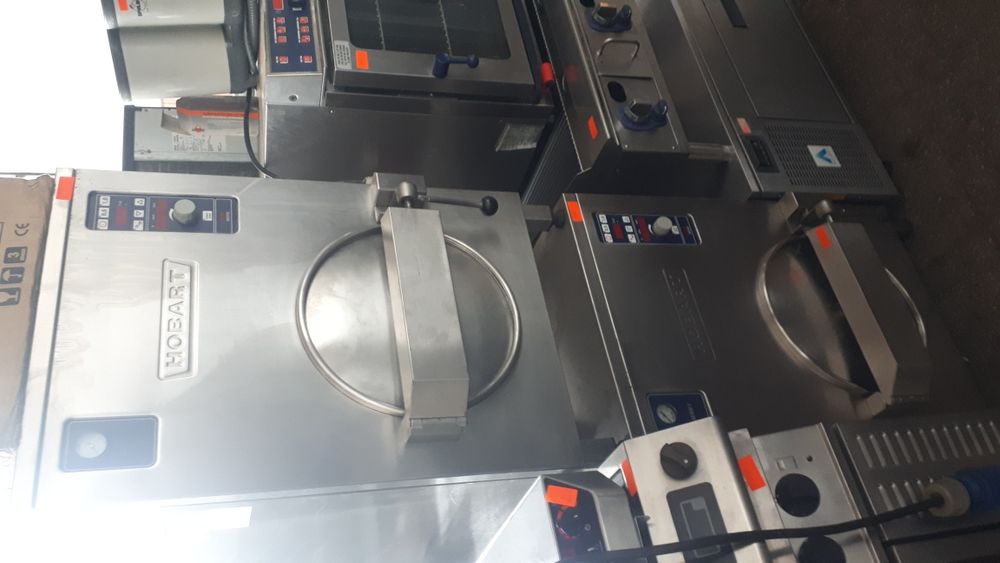 Стиимър/ паромат. Вари под налягане на 190 градуса