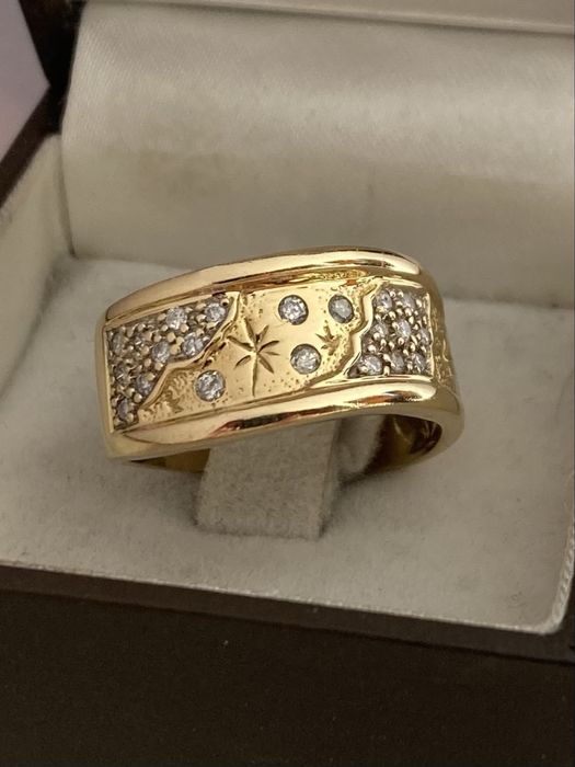 Inel aur 18kt.cu diamante