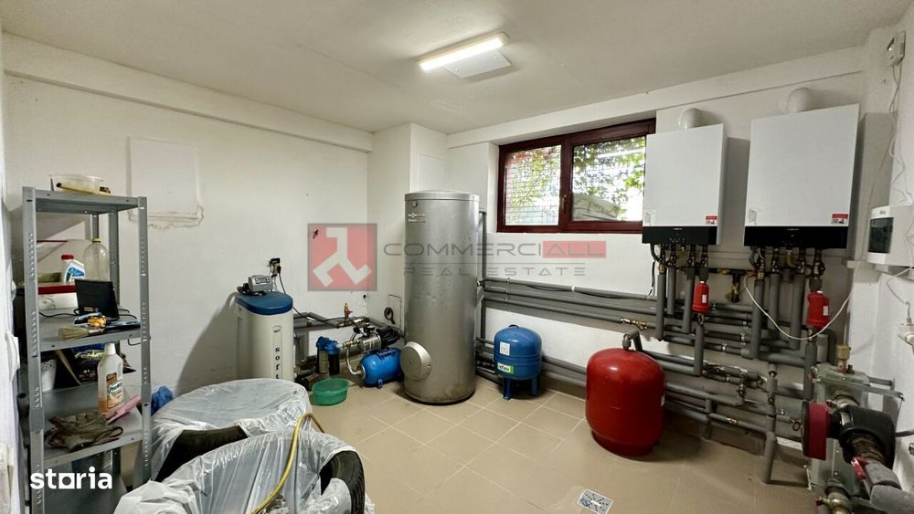 Spatiu Comercial 850 Mp. - Showroom Auto - Curte 4055 Mp.
