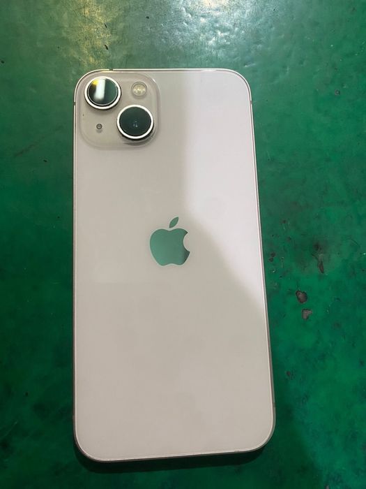 Продам iPhone 13