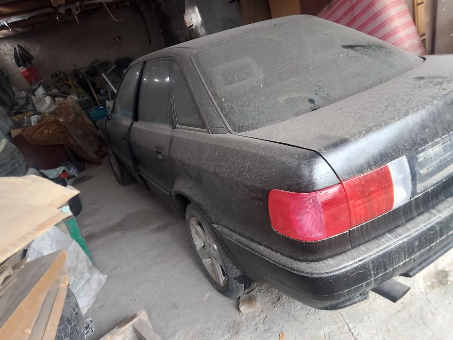 Срочно продам Ауди б 4