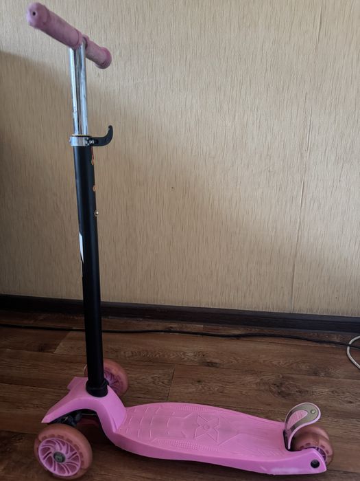 Самокат детскии