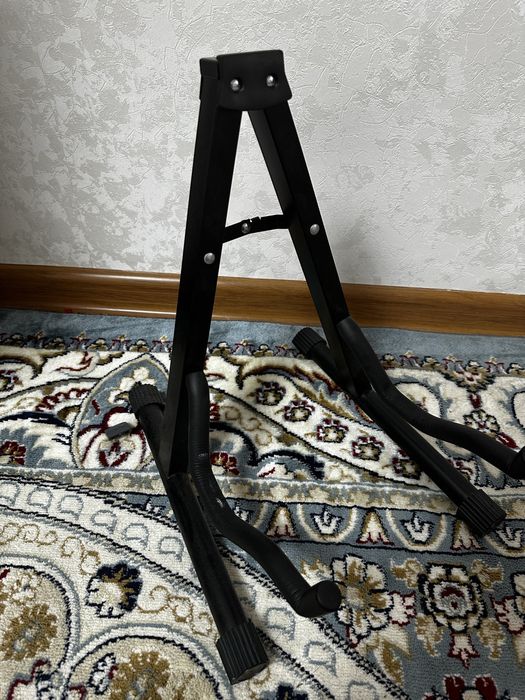 Электро гитара Levinson, как новая