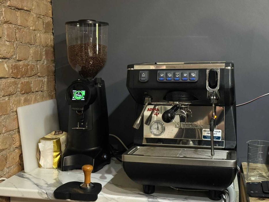 Срочно продается бизнес цветочный магазин + кофейня