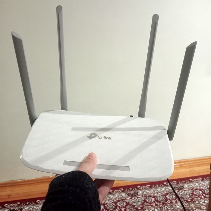 Router sotiladi holati yaxshi