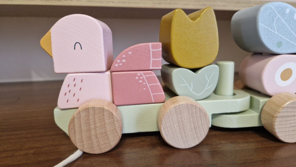 Влакче низанка Little dutch