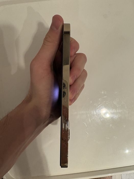 Продам 13 pro max