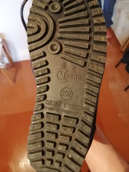 Продам детские резиновые сапоги