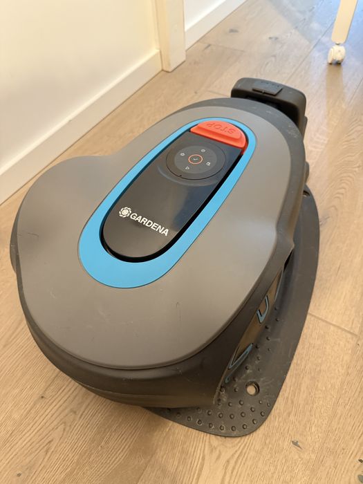 Robot tuns iarba Gardena Sileno Minimo