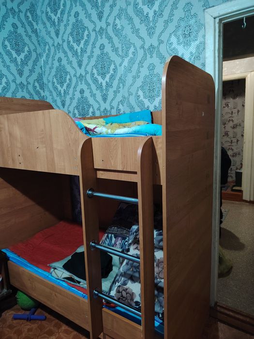 Кровать двухярусная
