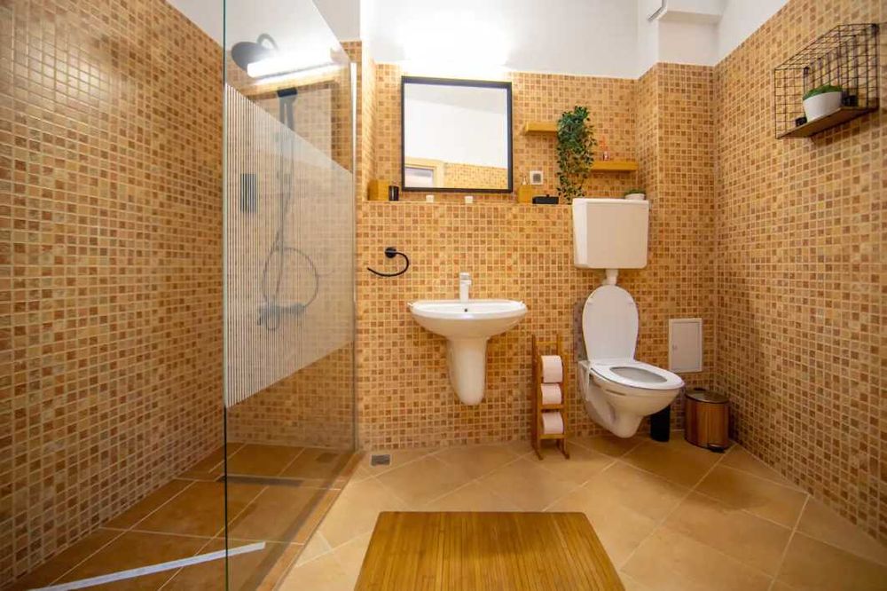 Дава се под наем Двустаен апартамент в Пловдив, Въстанически - 51 кв.м за 214.2 € - Снимка #2