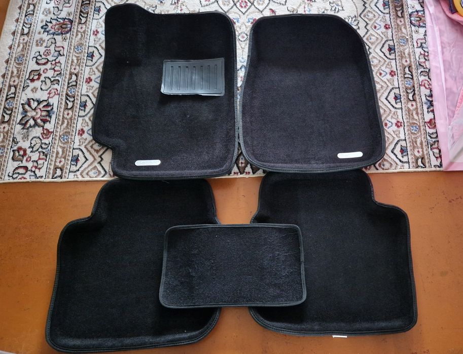 Продам коврики камри 30