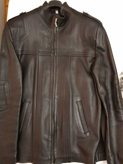 Geaca de piele stare ca noua