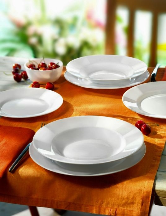 Serviviu de masa 18 piese OPAL BORMIOLI TOLEDO ITALIA NOU - 150 Lei