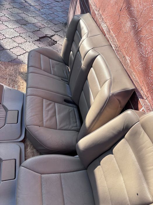 Бежевый салон на мерседес w124