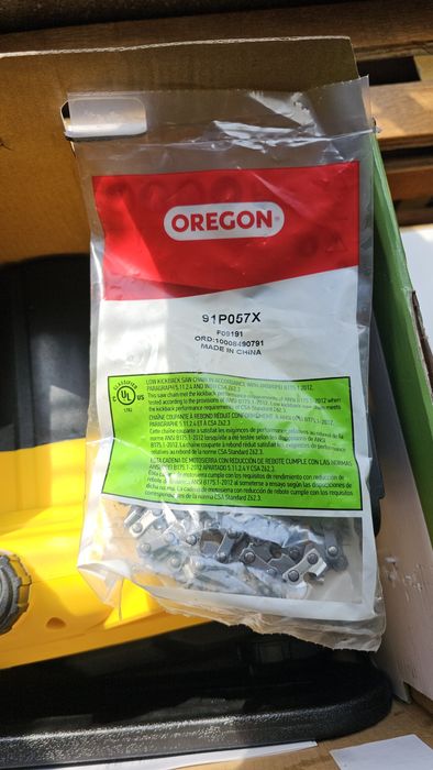 Нова резачка за дърва 2400W + верига