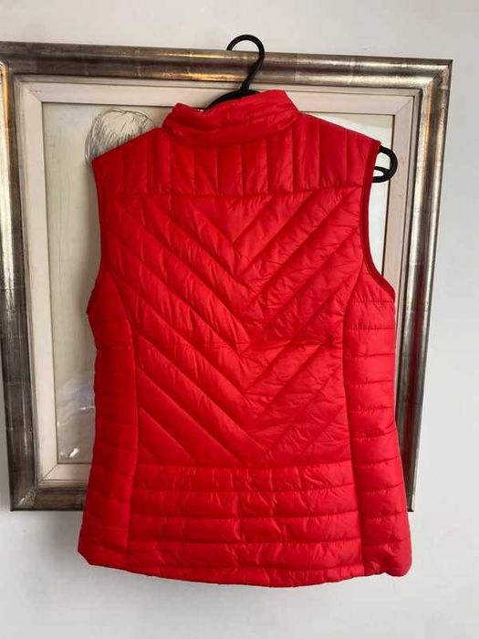 Ново червено елече