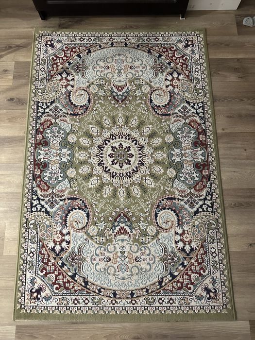 Продам ковровую дорожку размер 90*120