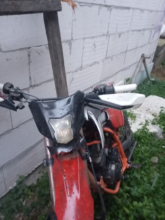 Vând motor kxd falcon