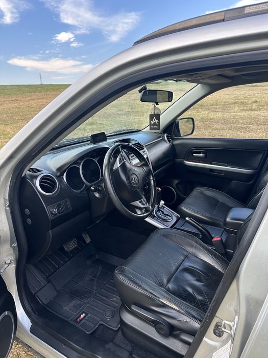 Suzuki Grand Vitara 2.7 V6