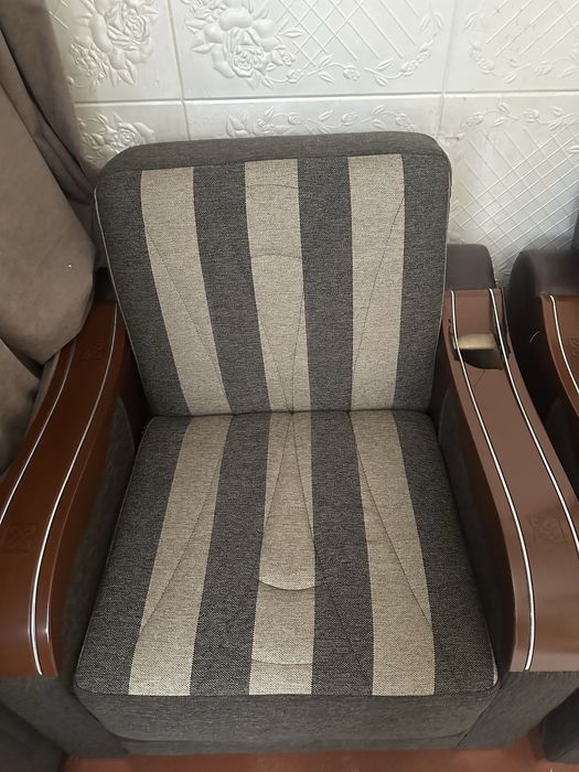 Диван и кресло бектемир