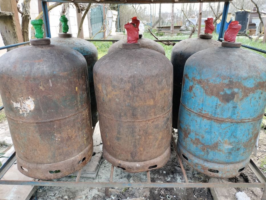 Vând Butelie Albastră Fără Gardă Utilizată