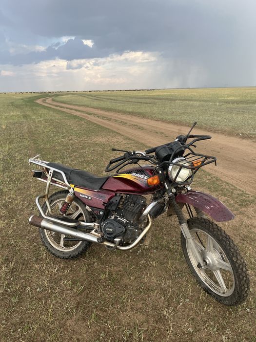 Мотоцикл 200куб байге