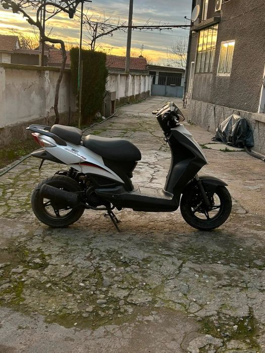 Продавам Kymco Agility RS 50cc