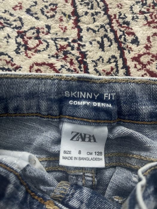 Blugi Zara 128 baieti