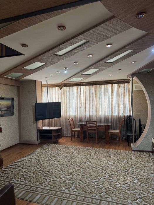 Kvartira Yakkasaroy orientir Piramit tower