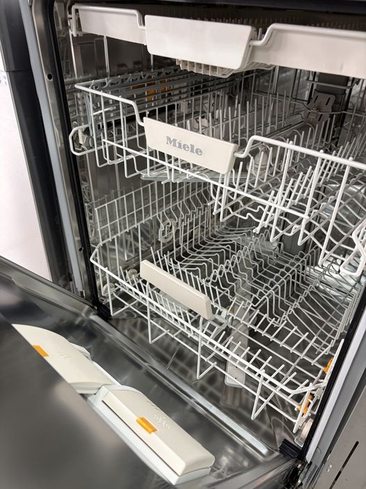 Miele G 5077 scVi XXL миялна за пълно вграждане AutoOpen/24 мес гаранция