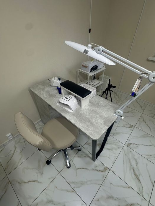 Сдаю рабочие места в салоне