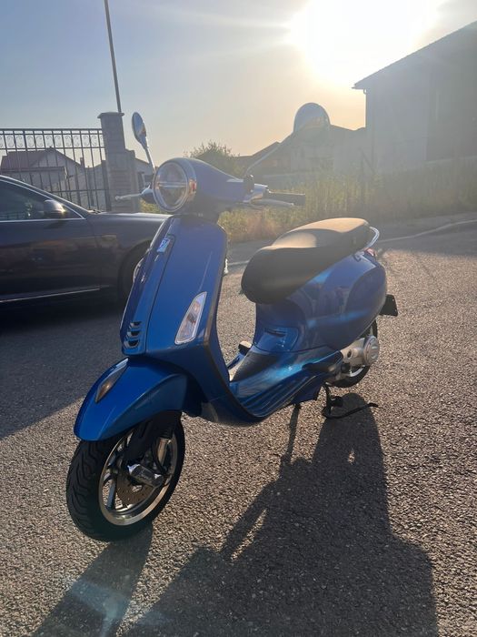 Scuter Vespa Primavera Pic Nic