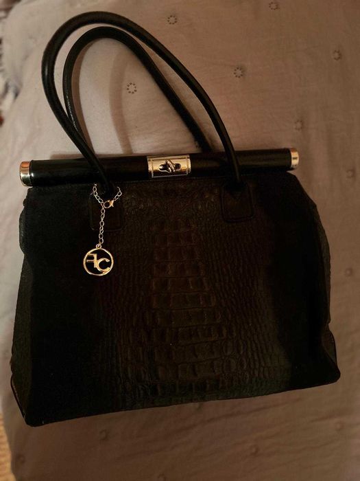 Vand geanta eleganta ,din piele naturala