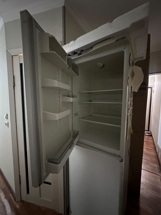 Холодильник lG марка 70 000тг