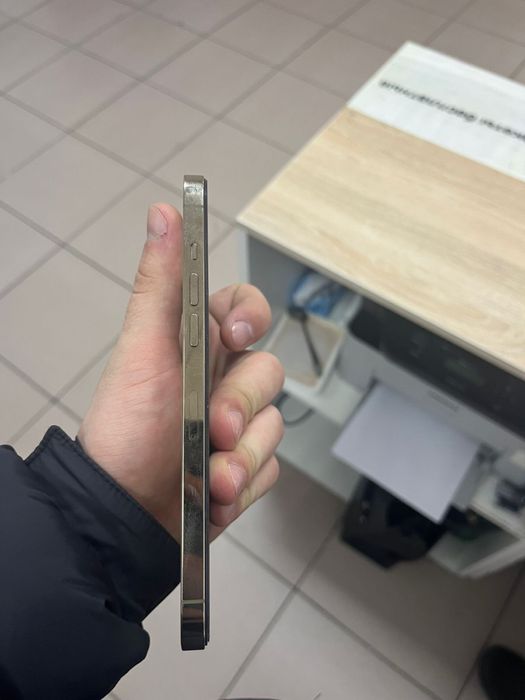 Продам айфон 12 про мах