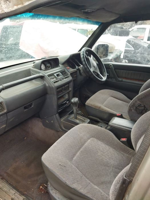 Митцубиши Паджеро 2.5 тди на части десен волан 93 год