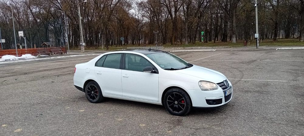 VW Jetta 2010 1.6 TDI