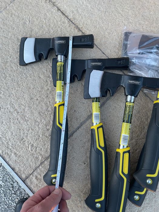 Томахавка брадва сатър