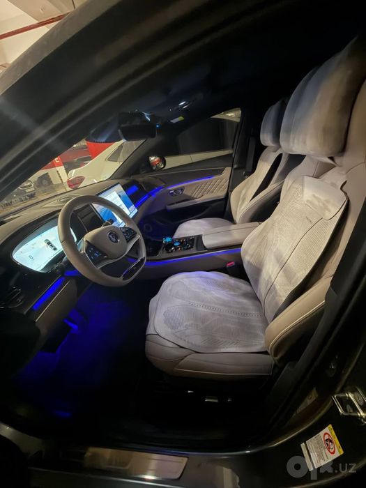 BYD HAN 3,9s Dual Motor 2024 йил