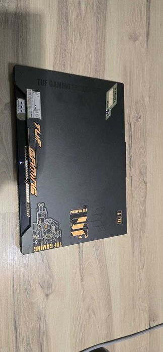 Laptop gaming ASUS TUF F15 FX507VV