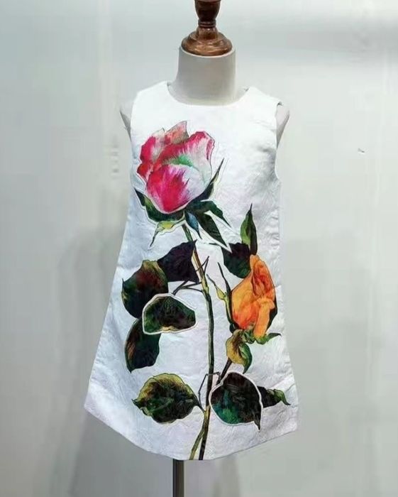 Нарядное платье для девочки 8лет, новое