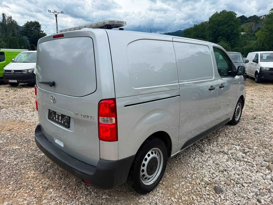 Toyota proace vw transporter 2018