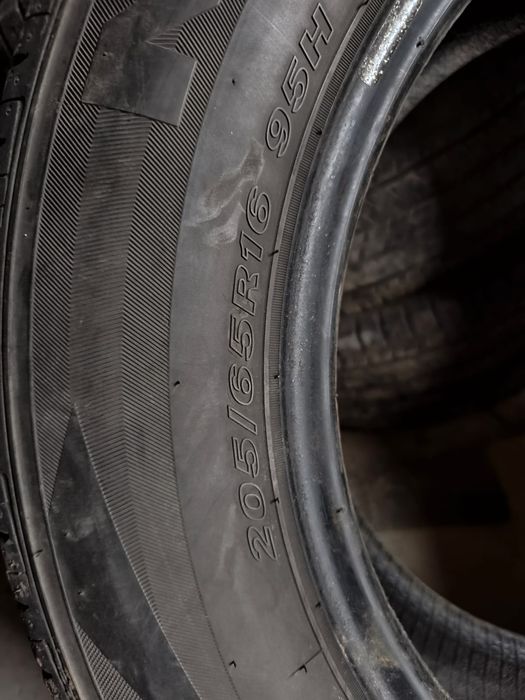 Продам летние шины 205/65/16
