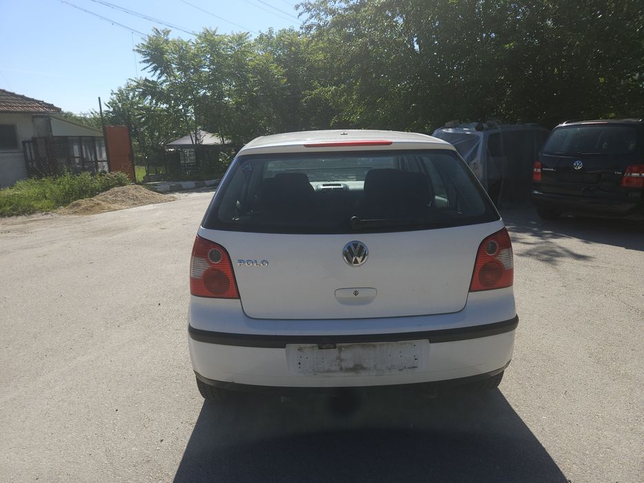 На части  VW Polo IV /9N.  1.2 /6V /54 к.с
